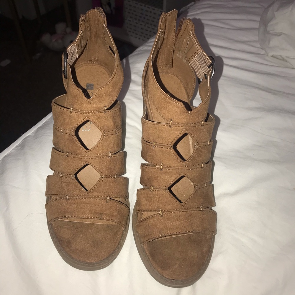 Dolcetta Heels size 8